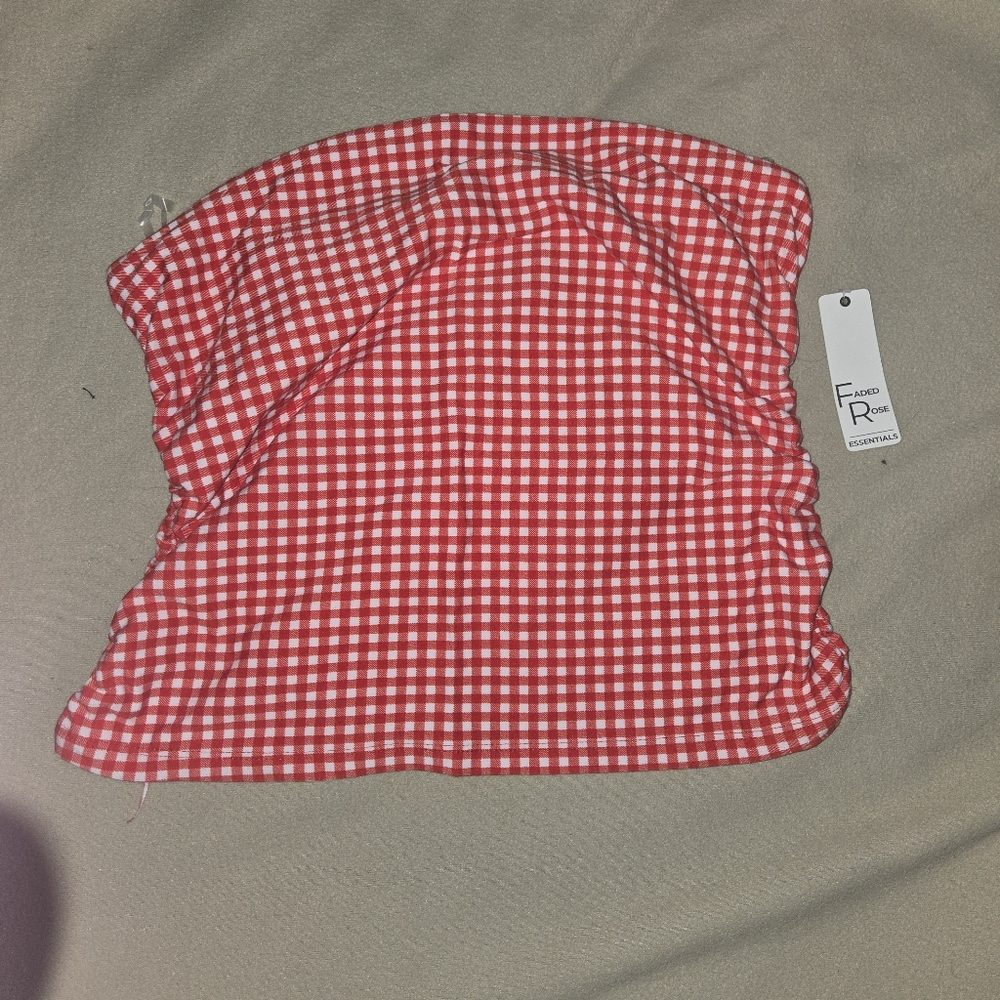 Red and White Ruched Bubble Tank Top